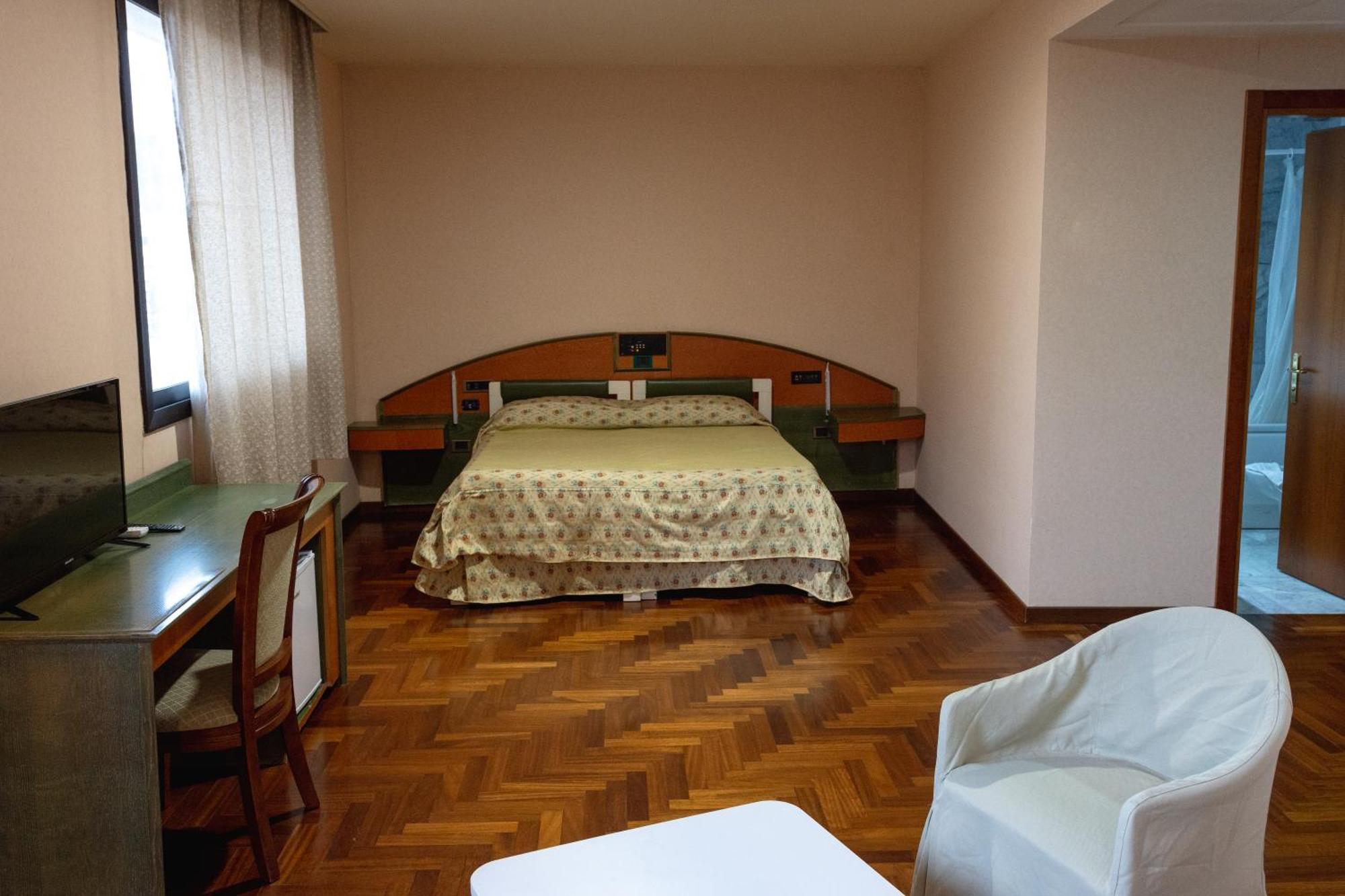 Hotel San Nicola Лаґонеґро Екстер'єр фото